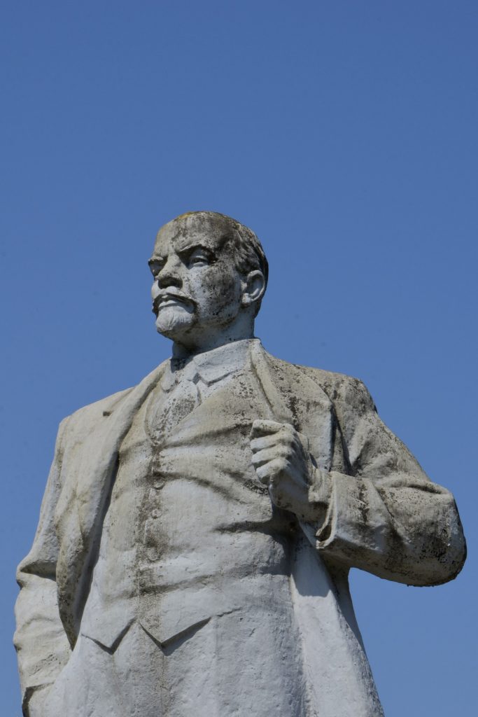 L'ultima statua di Lenin in Ucraina.